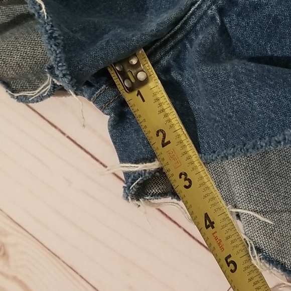 Vintage 1980s wrangler cutoffs 32 - Picture 7 of 9